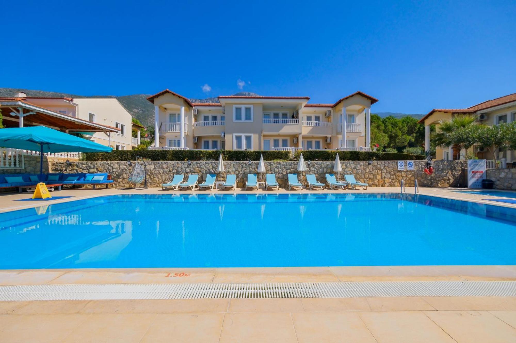 Larimar Suite Hotel 厄吕代尼兹 外观 照片