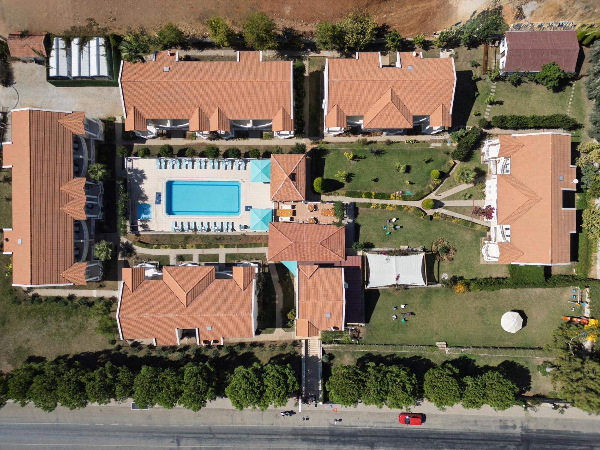 Larimar Suite Hotel 厄吕代尼兹 外观 照片