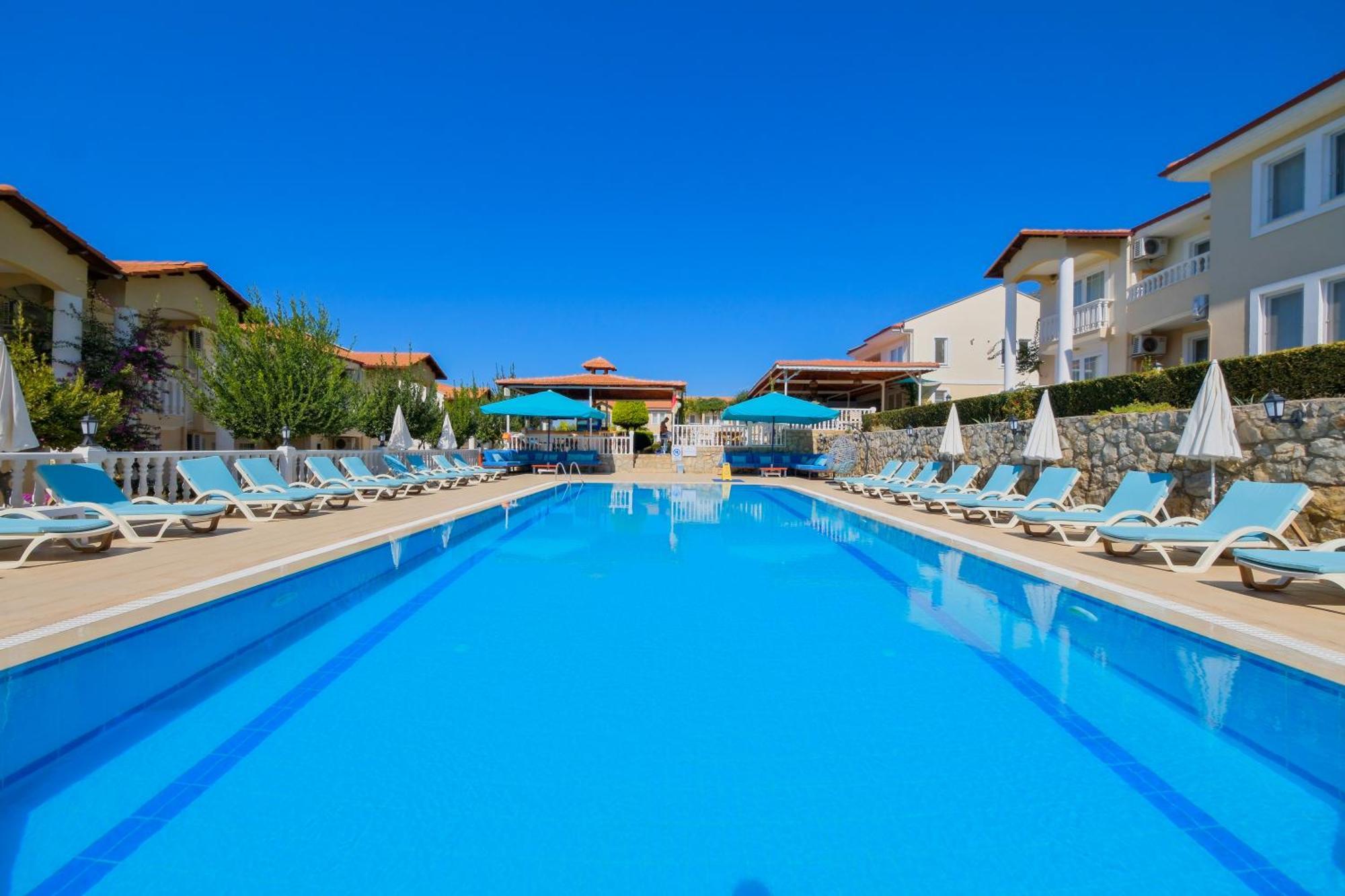 Larimar Suite Hotel 厄吕代尼兹 外观 照片