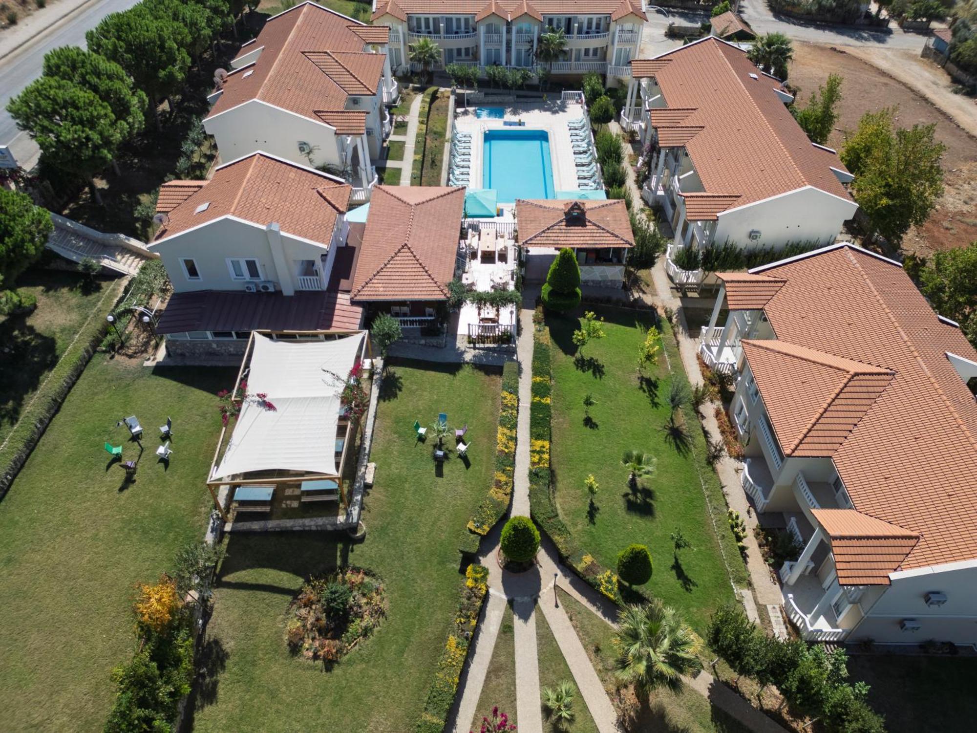 Larimar Suite Hotel 厄吕代尼兹 外观 照片